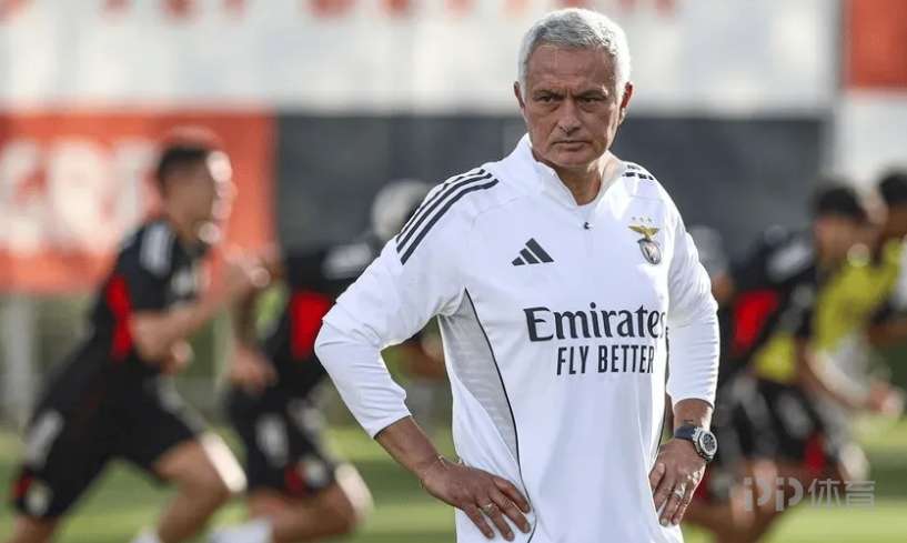 山间穿梭的,幸福列车,共览,乐发彩票开奖查询,开奖结果,互动预测平台,实时开奖,手机开奖查询